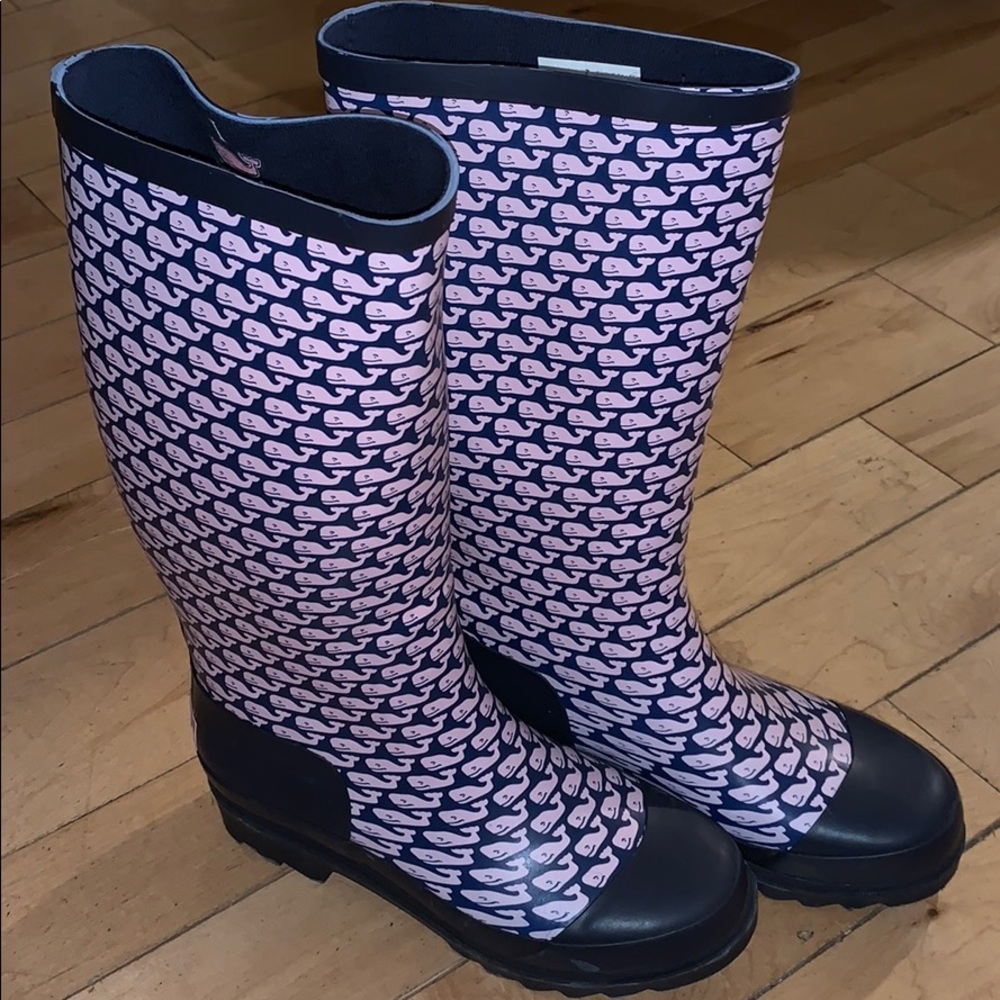 vineyard vine rain boots